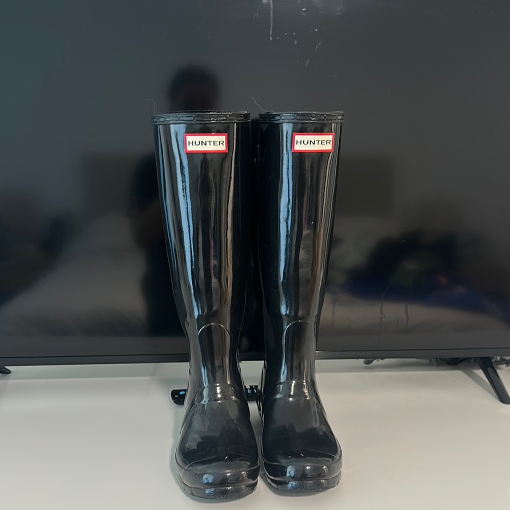 Hunter Glossy Black Rain Boots